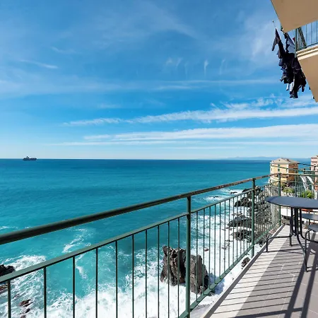 Nervi Sea Front - Happy * Genova